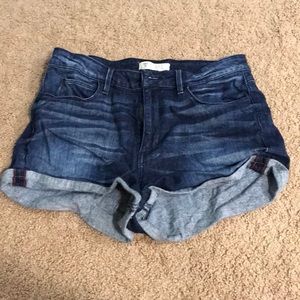 🛍️☀️ 3/$10 Guess Denim Shorts ☀️🛍️